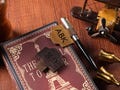 Personalized Leather Magnetic Pen Clip, Magnetic Bookmark, Leather Magnetic Pen Loop For Notebook, Book Lover Gift, Gifts For Readers
